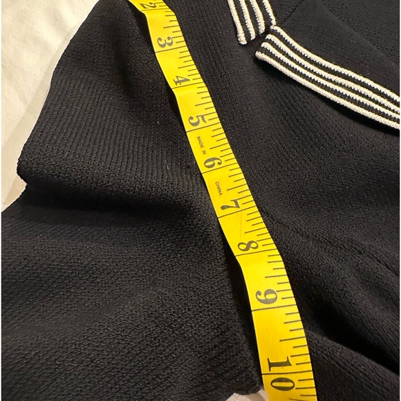 St. John Collection by Marie Gray Black Blazer - Picture 5 of 9